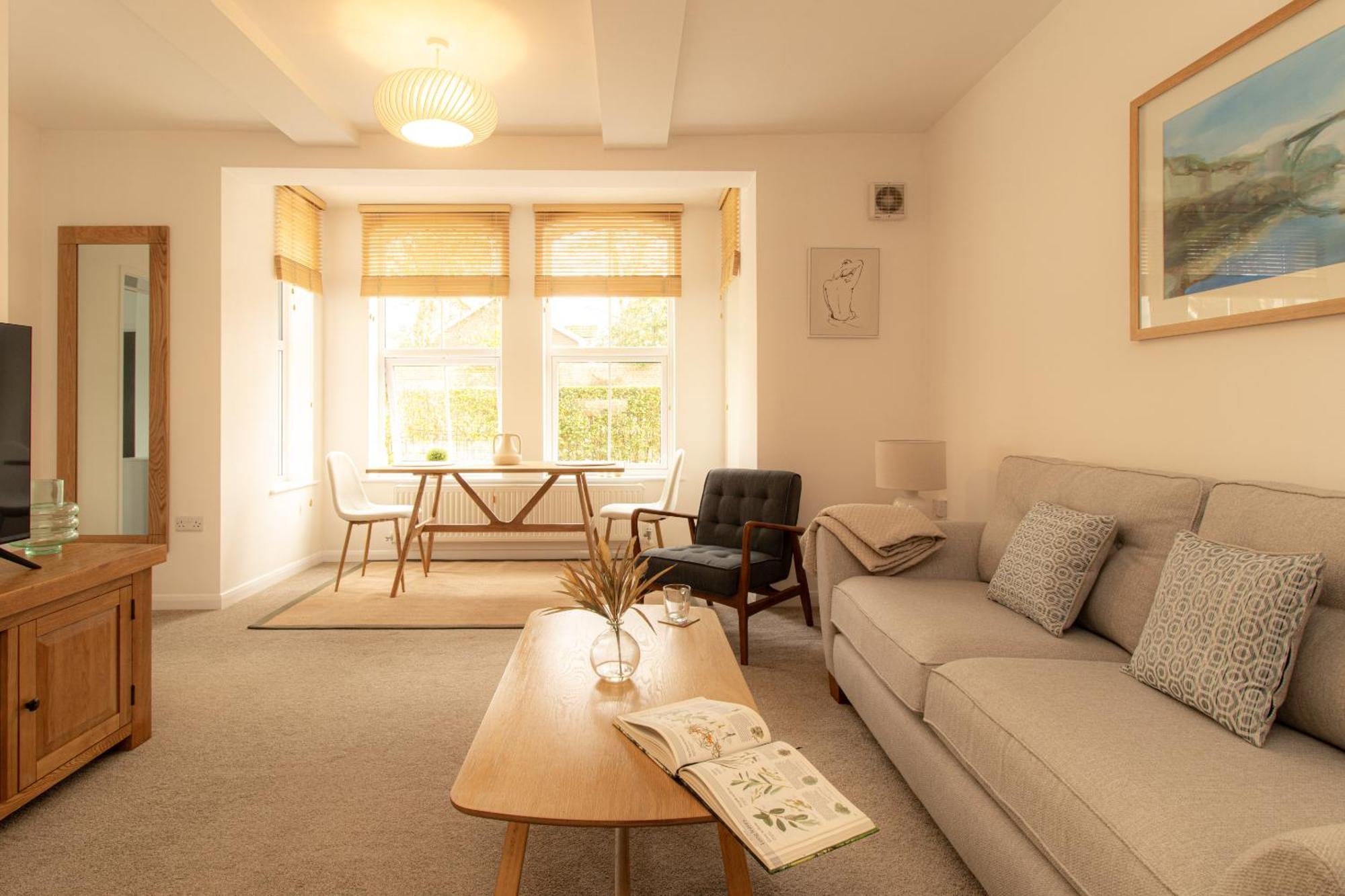 Crescent House Apartments Телфорд Номер фото