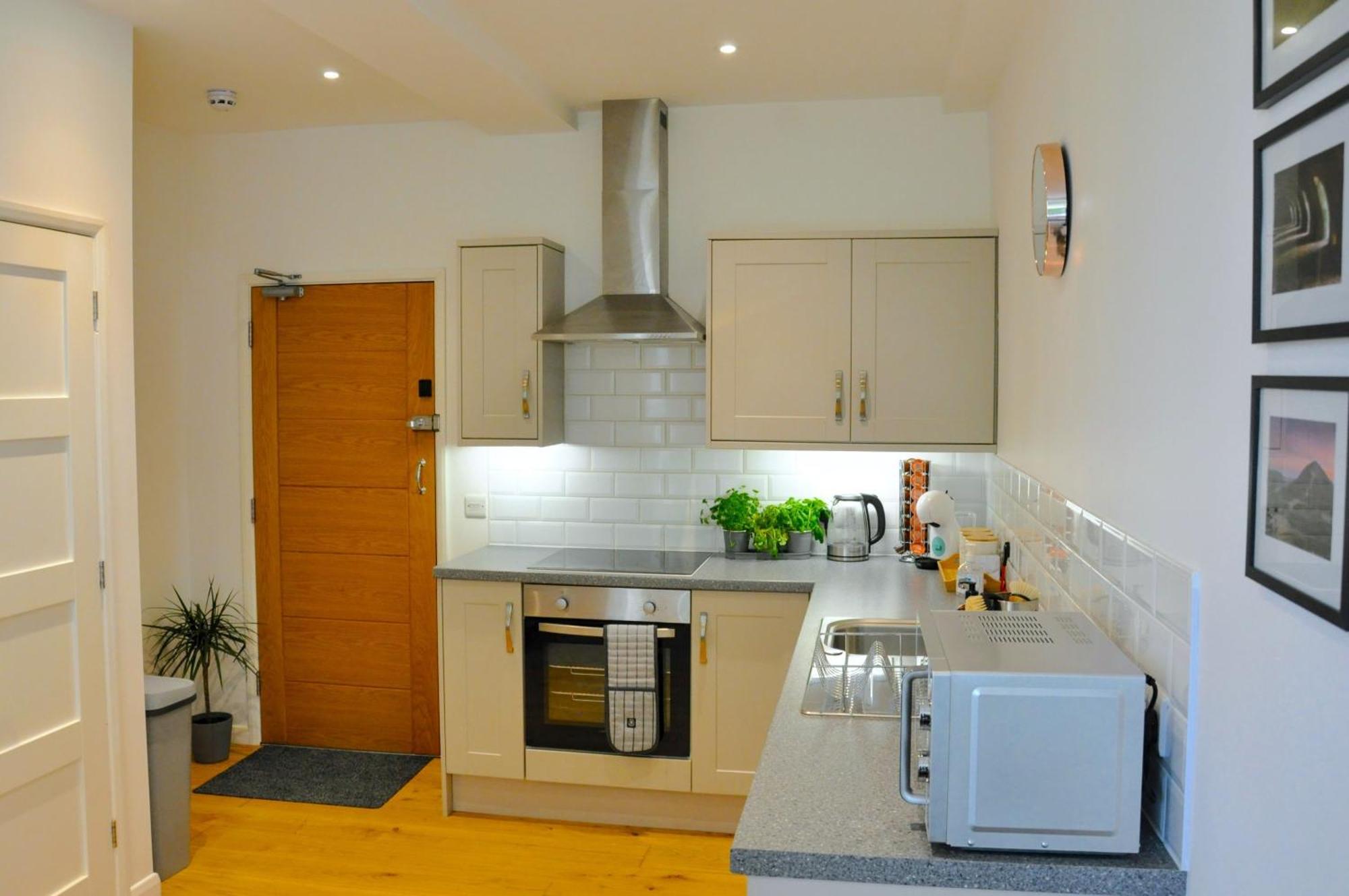 Crescent House Apartments Телфорд Номер фото